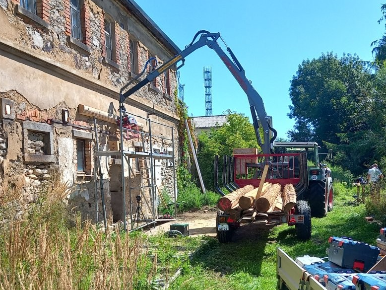 Bau der Überdachung